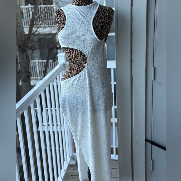 White Cut-Out Maxi Dress - Picture 5 of 9